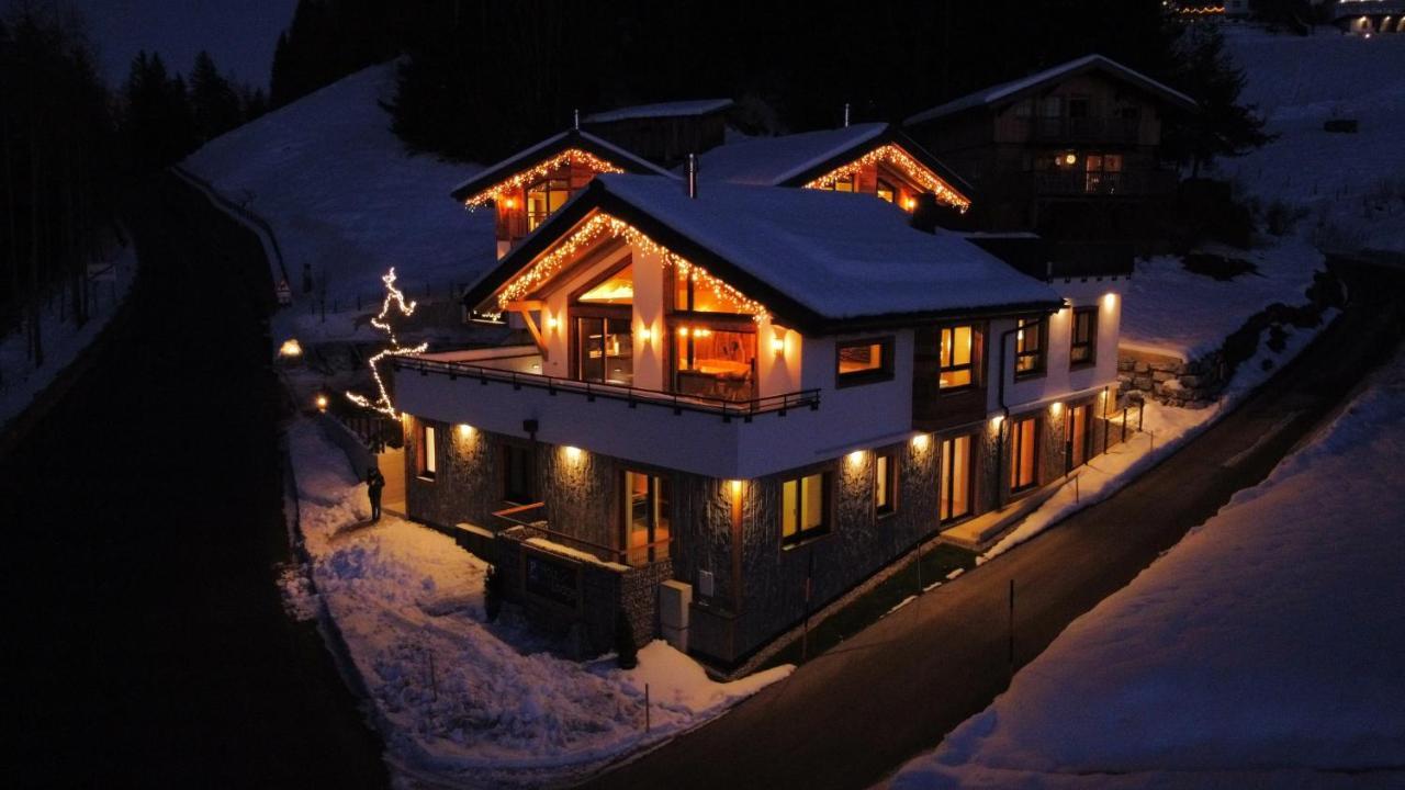 Holzlodge Deluxe Radstadt Buitenkant foto