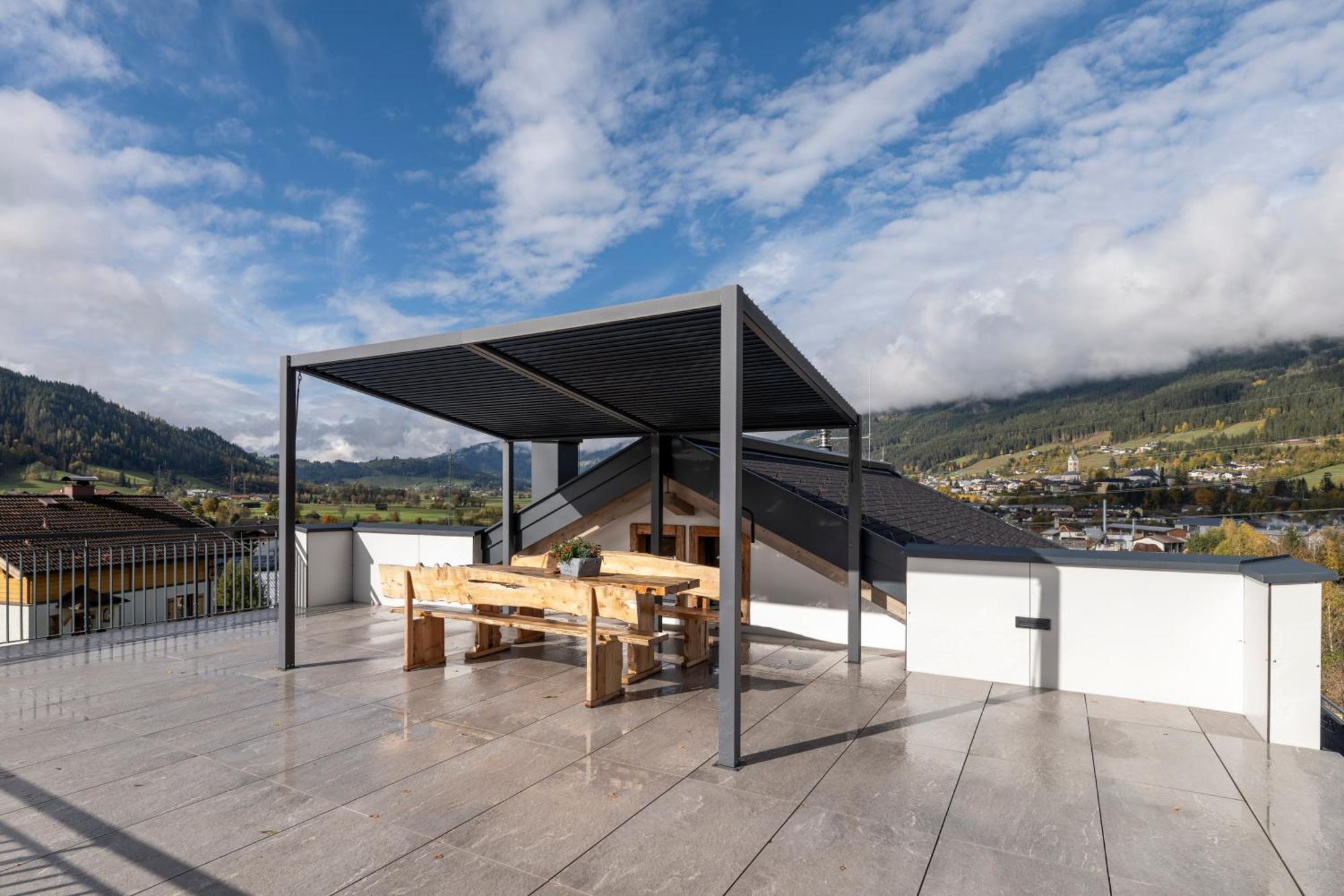 Holzlodge Deluxe Radstadt Buitenkant foto